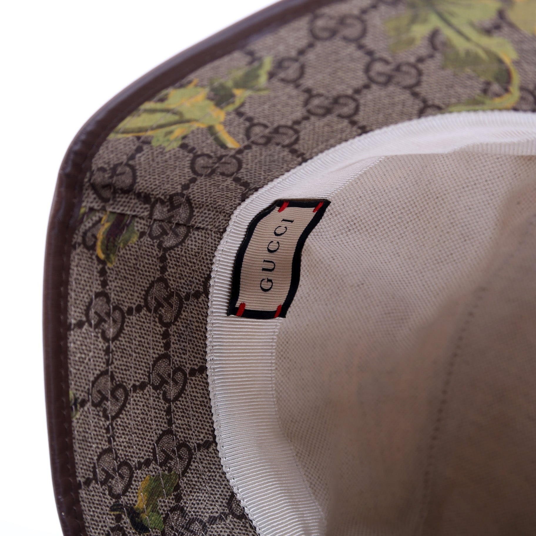 GG Supreme Carnation Bucket Hat Size Medium