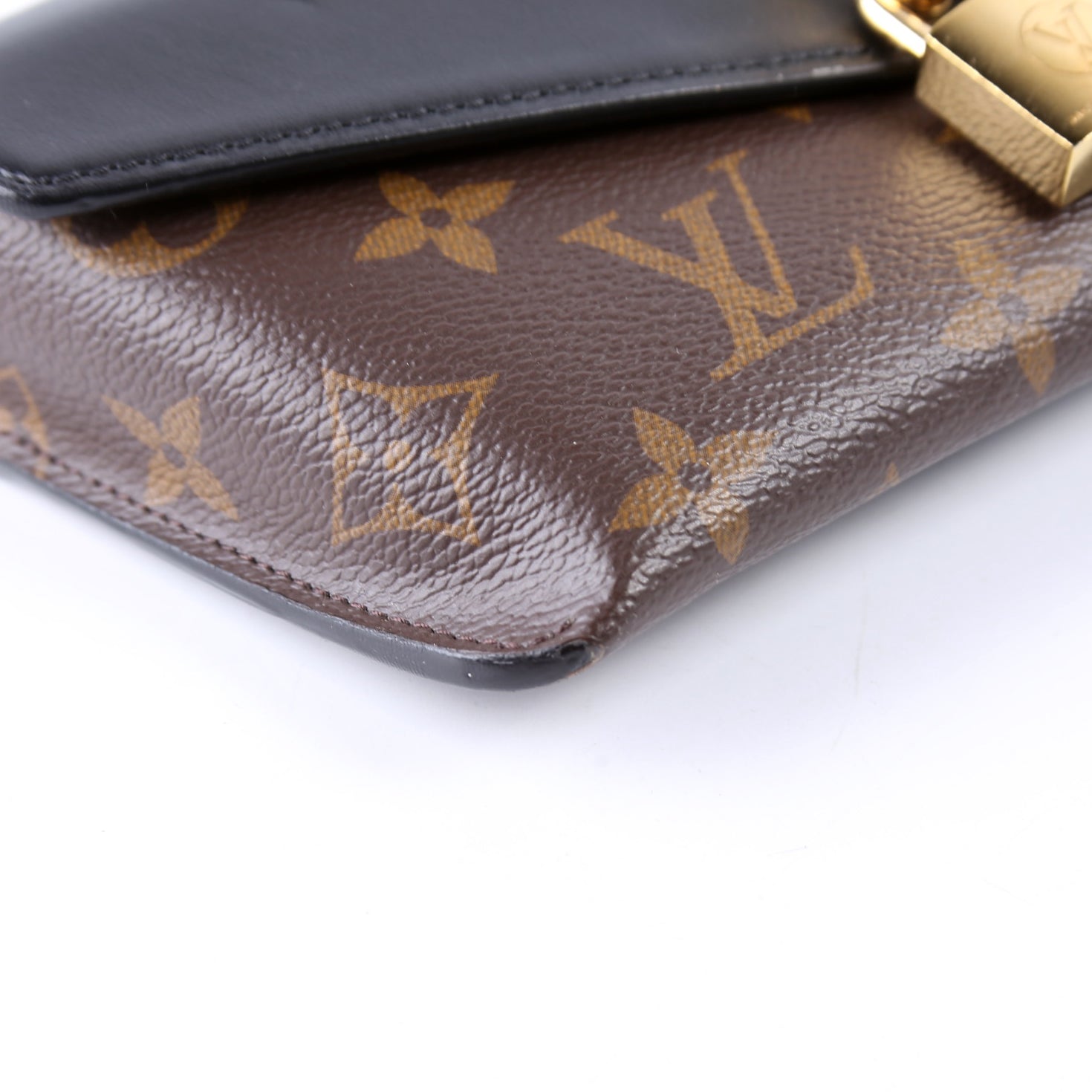 Padlock on Strap Monogram