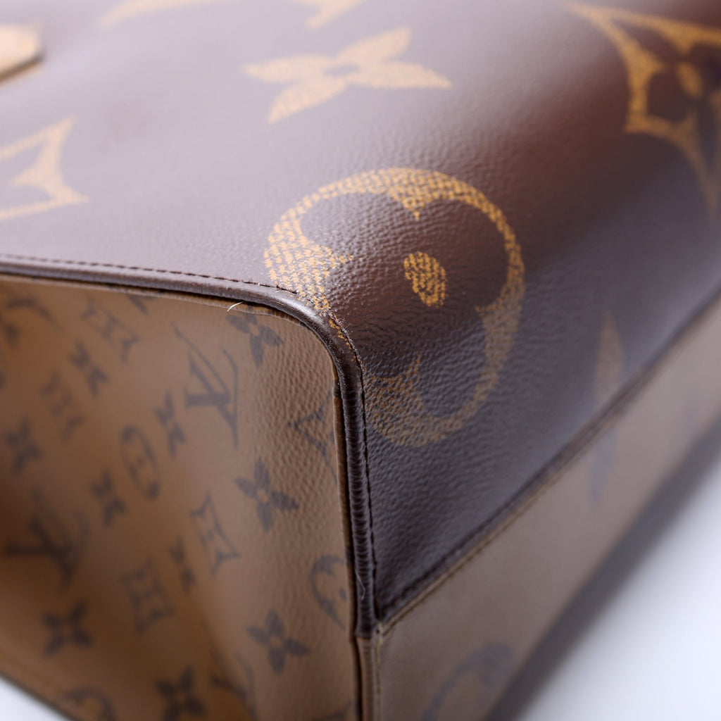 ONTHEGO MM Monogram Reverse