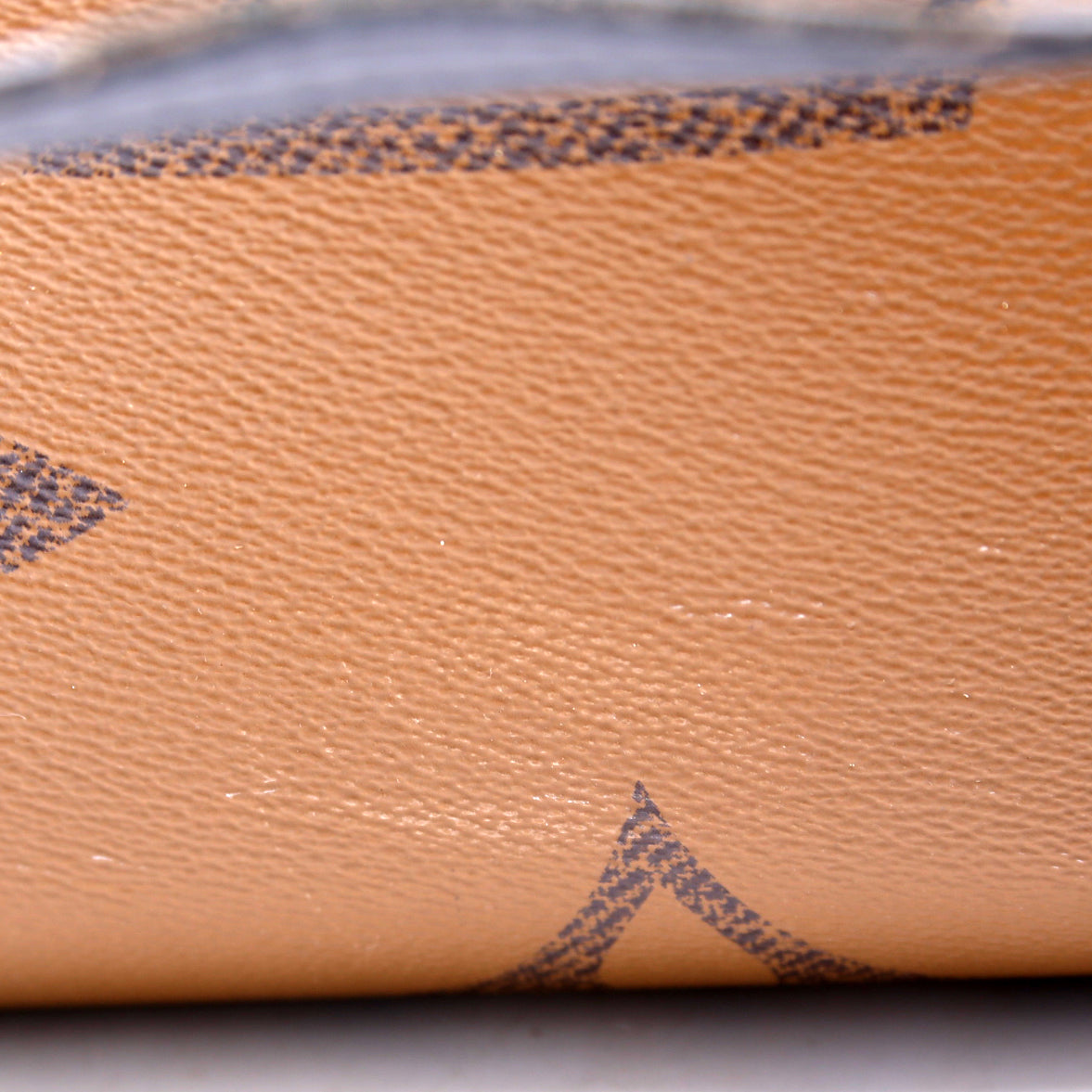 ONTHEGO MM Monogram Reverse