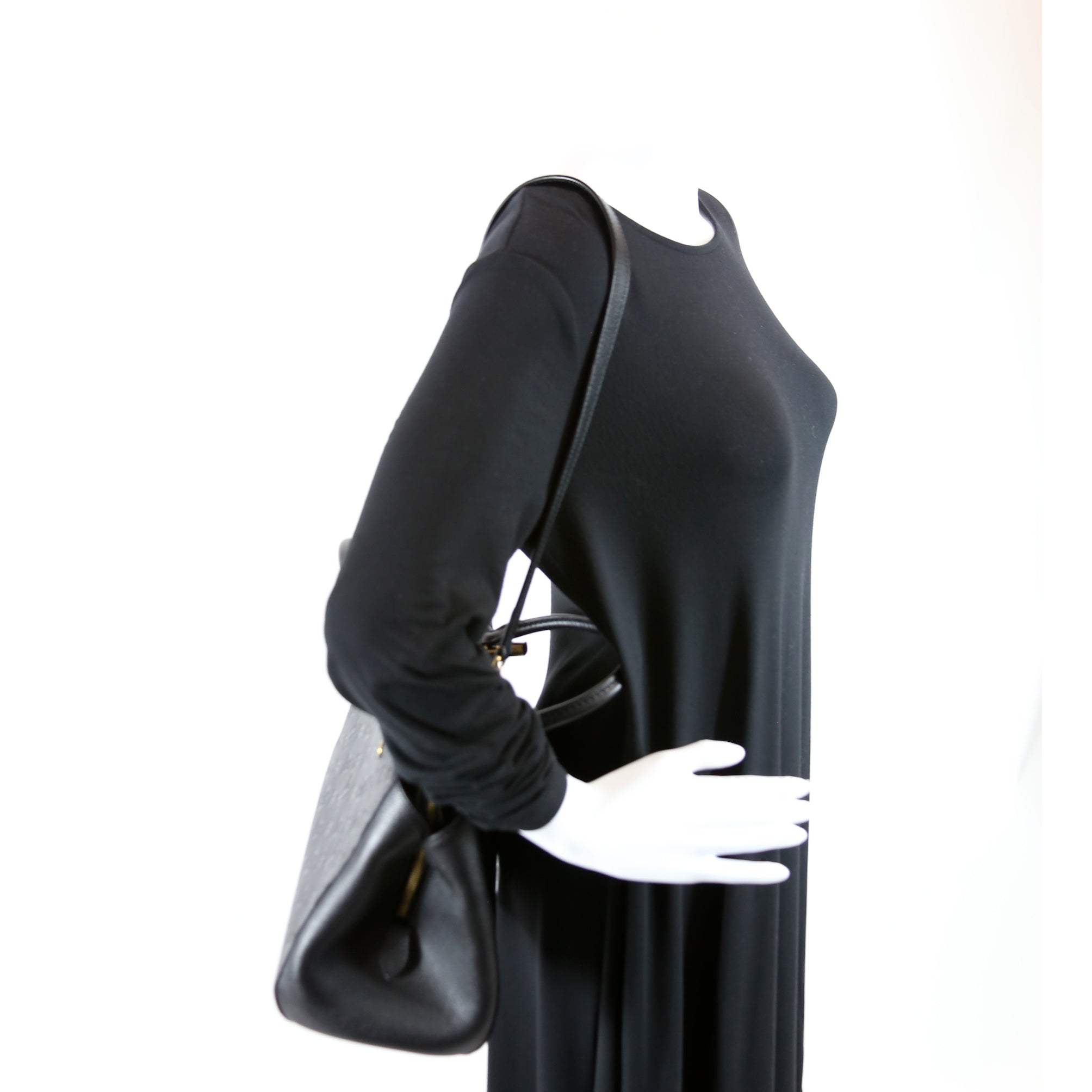 Montaigne MM Empreinte Black