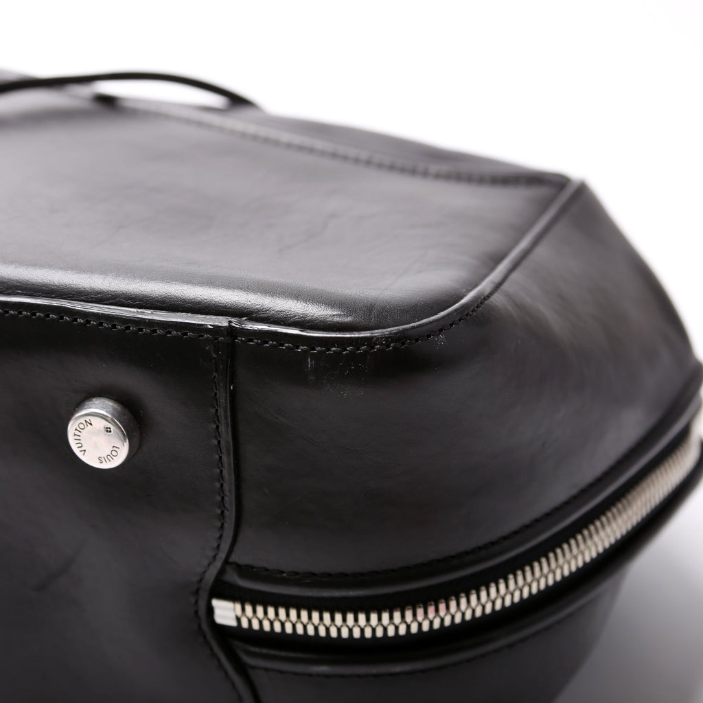 Frontier Leather Suitcase Black