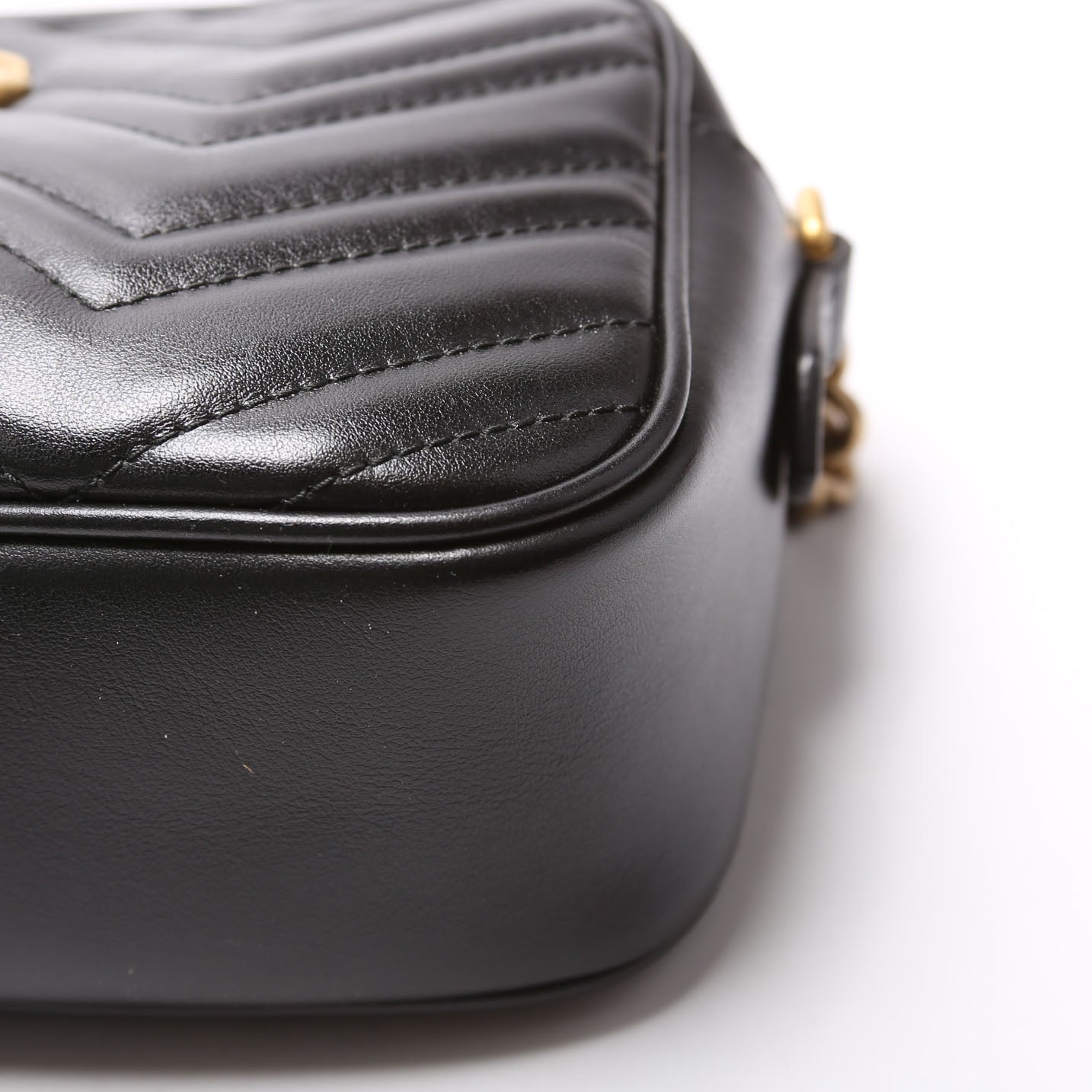 447632 Marmont Small Leather Camera Black