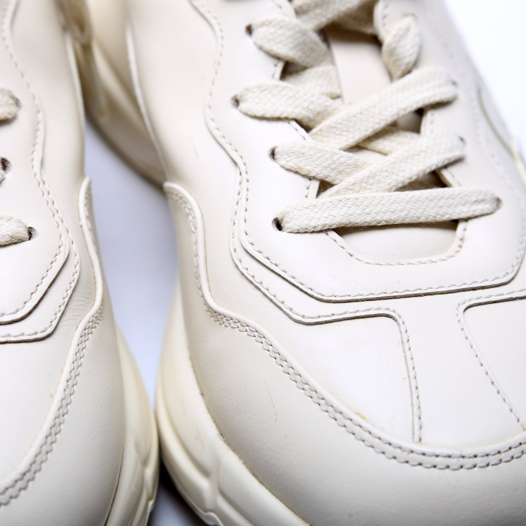 Rhyton Logo Sneakers Size 36.5 Cream