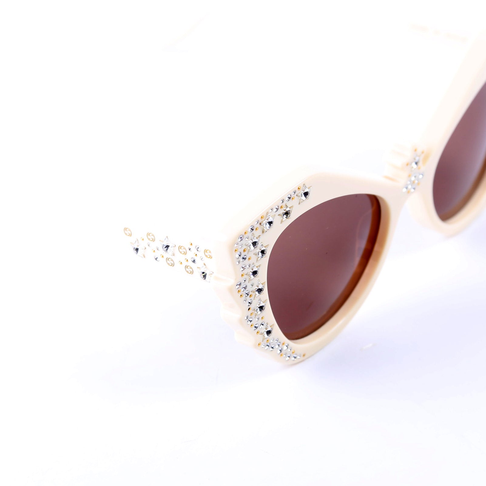 GG1095S 002 Cateye Crystal Sunglasses Cream