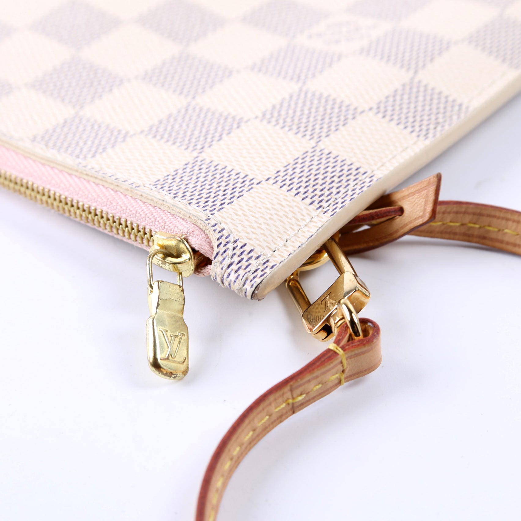 Pochette Only Damier Azur Neverfull Pink