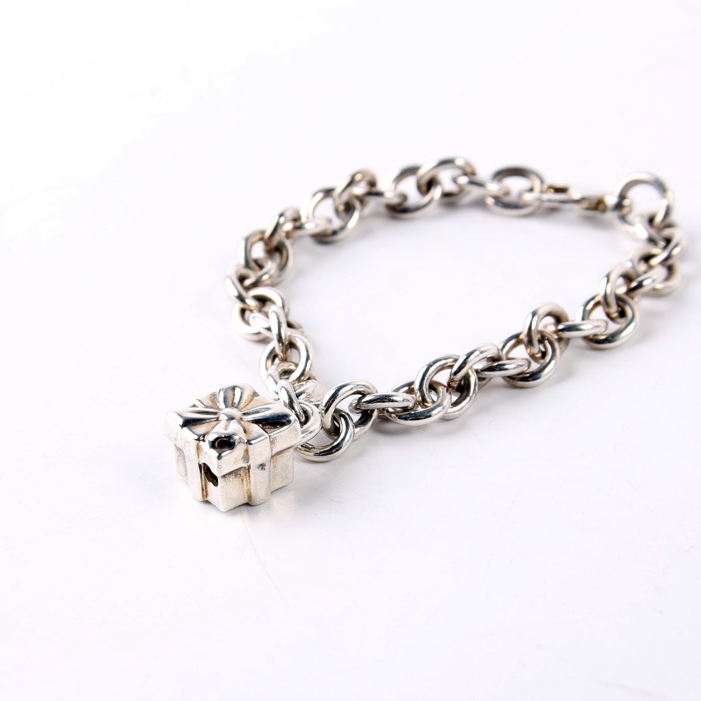 Link Chain With Present Lock Charm Bracelet 925