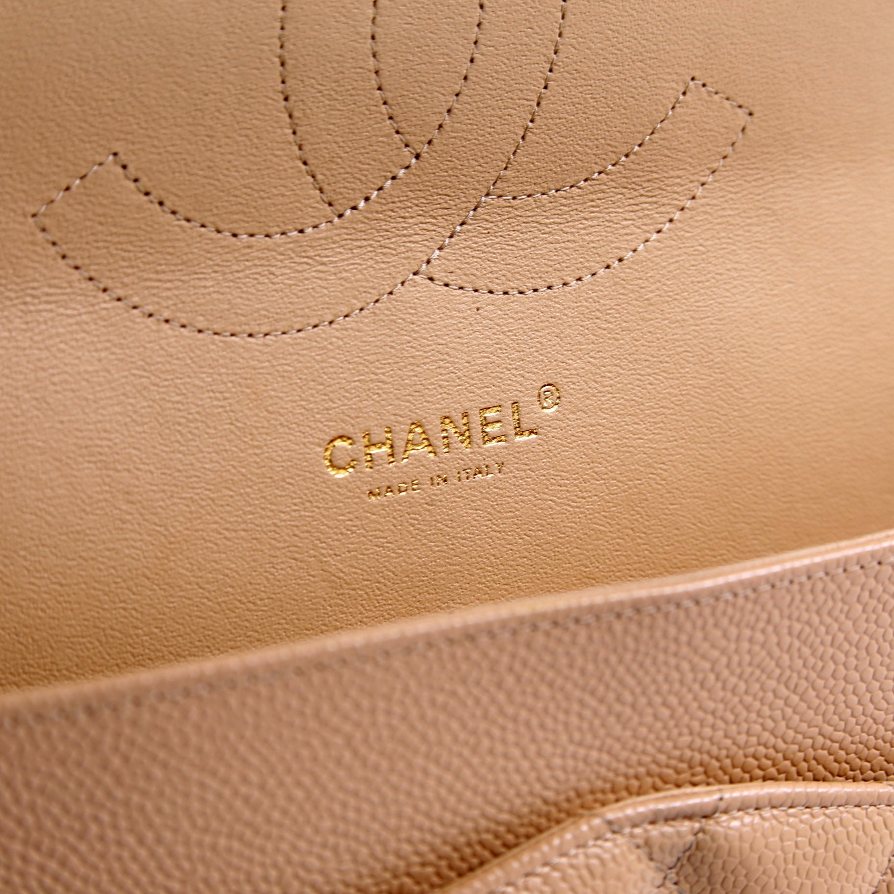 Classic Flap Jumbo Caviar 30M Tan