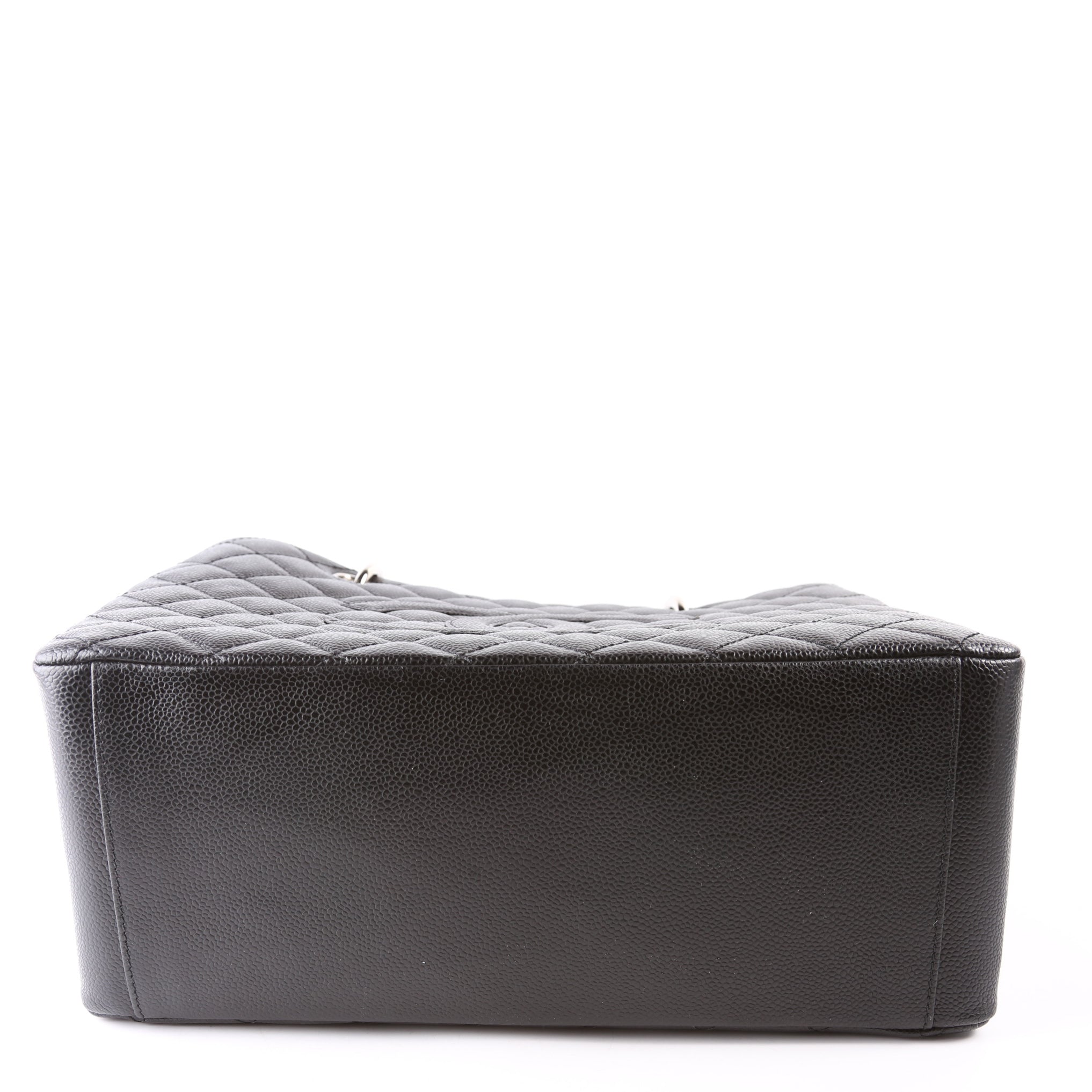 Grand Shopping Tote Caviar Black