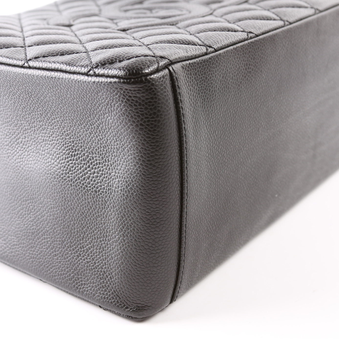 Grand Shopping Tote Caviar Black