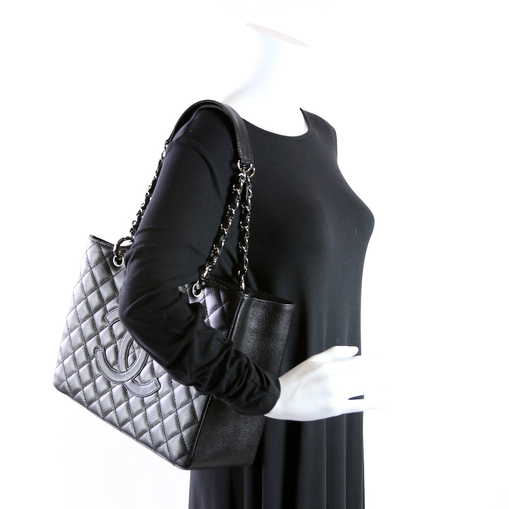Grand Shopping Tote Caviar Black