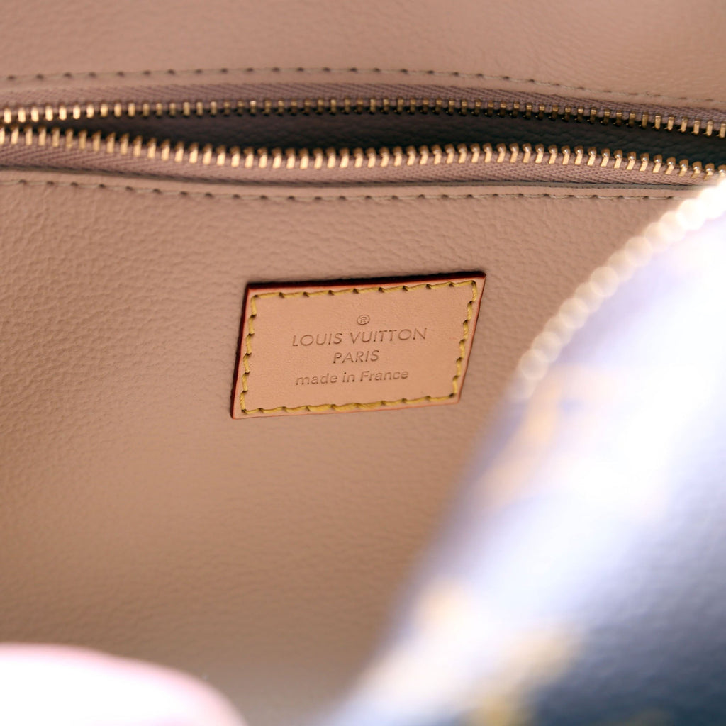Cosmetic Pouch GM NV Monogram