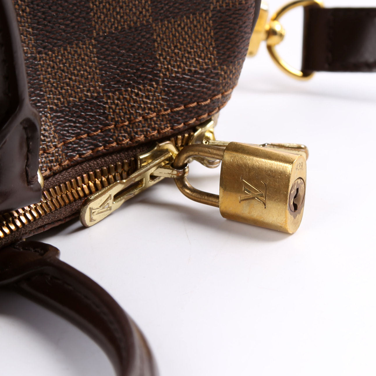 Speedy 30 With Strap Ebene