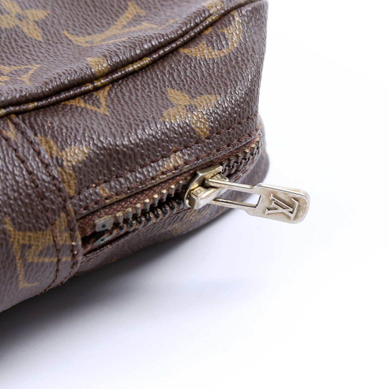 Trousse Toilette 28 Monogram