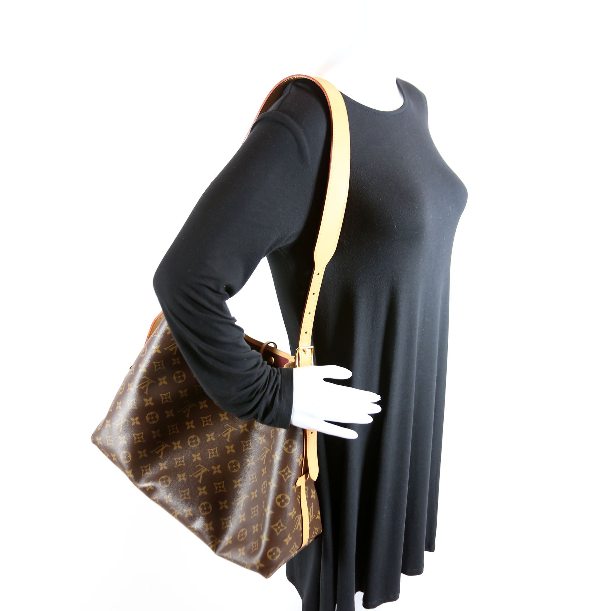 Carryall MM NM Monogram