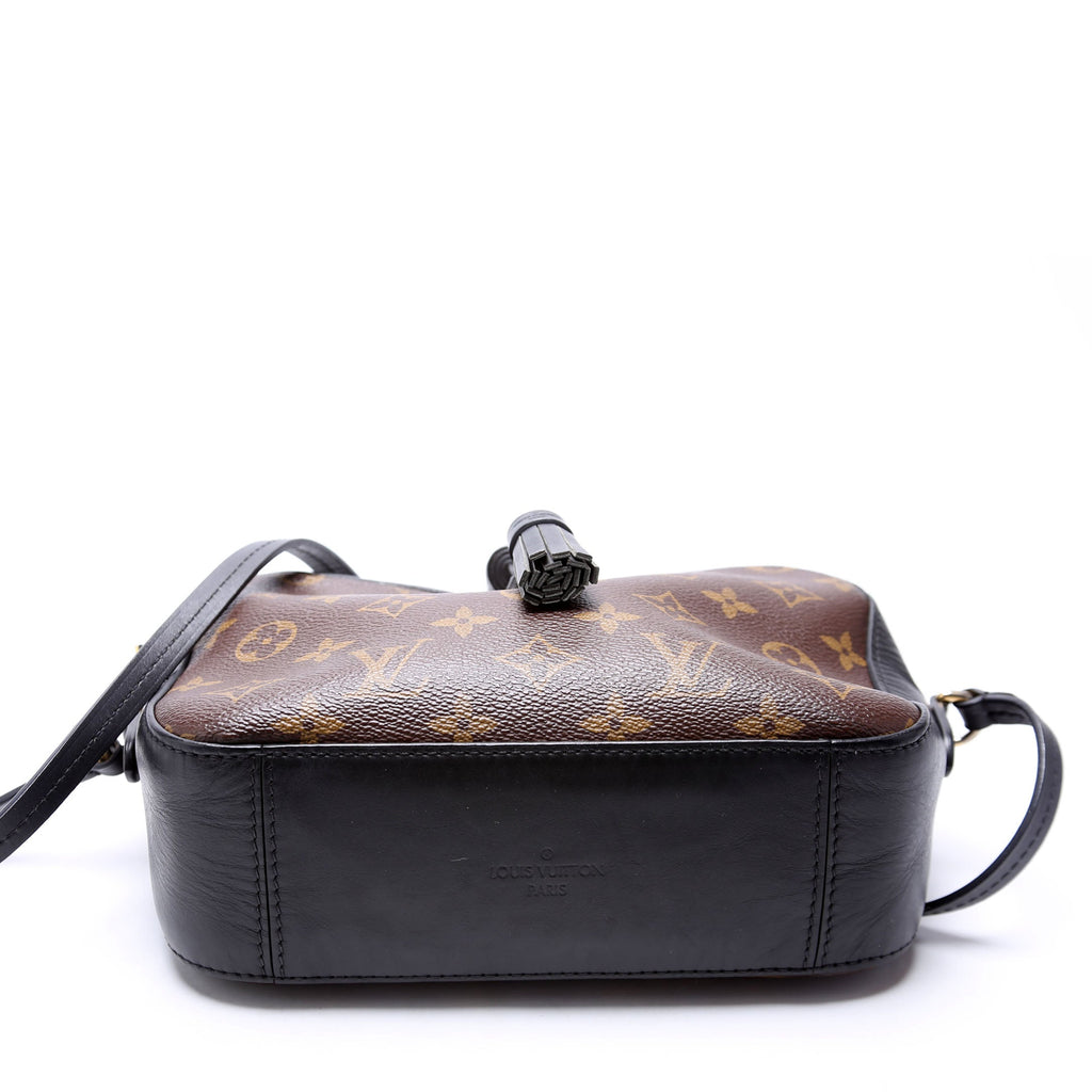 Saintonge Monogram Black