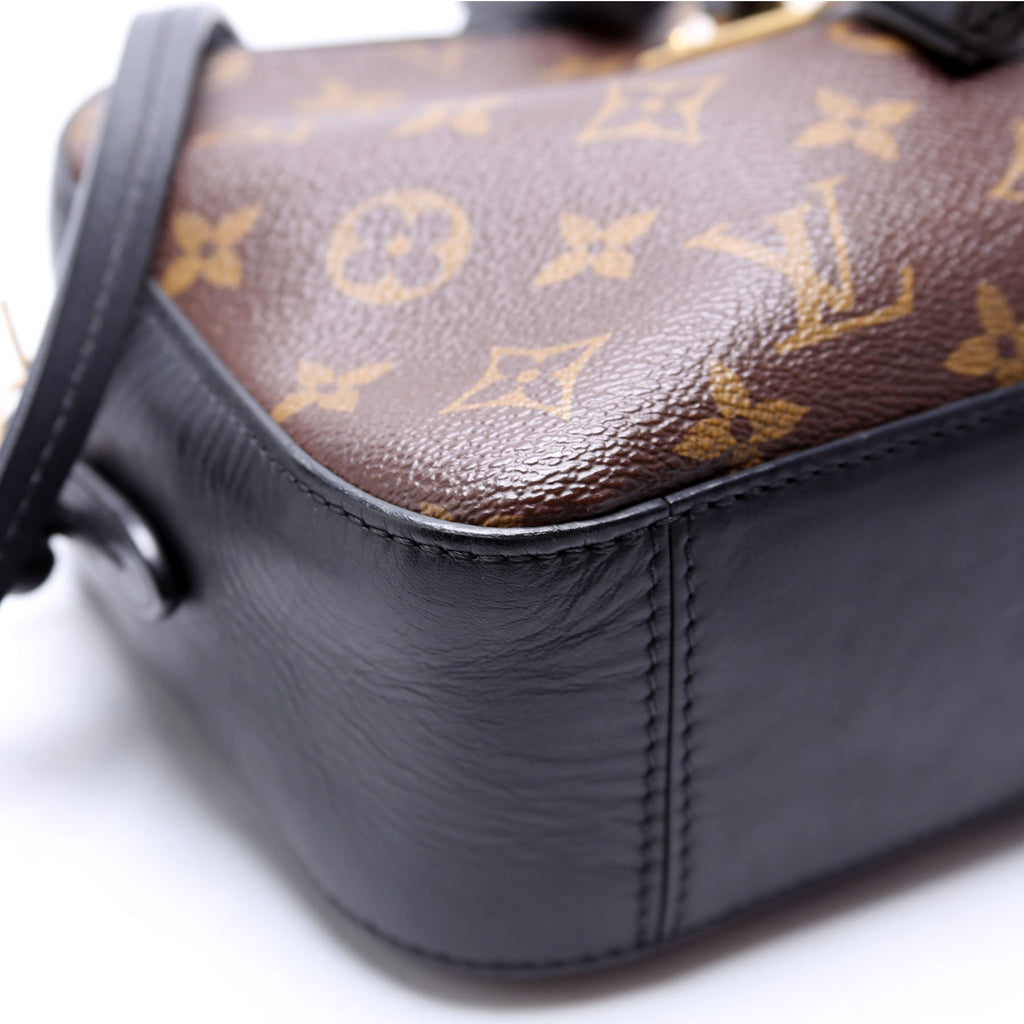 Saintonge Monogram Black