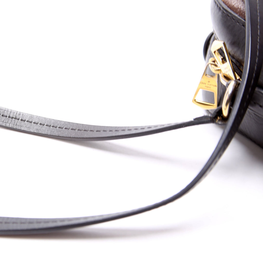 Saintonge Monogram Black