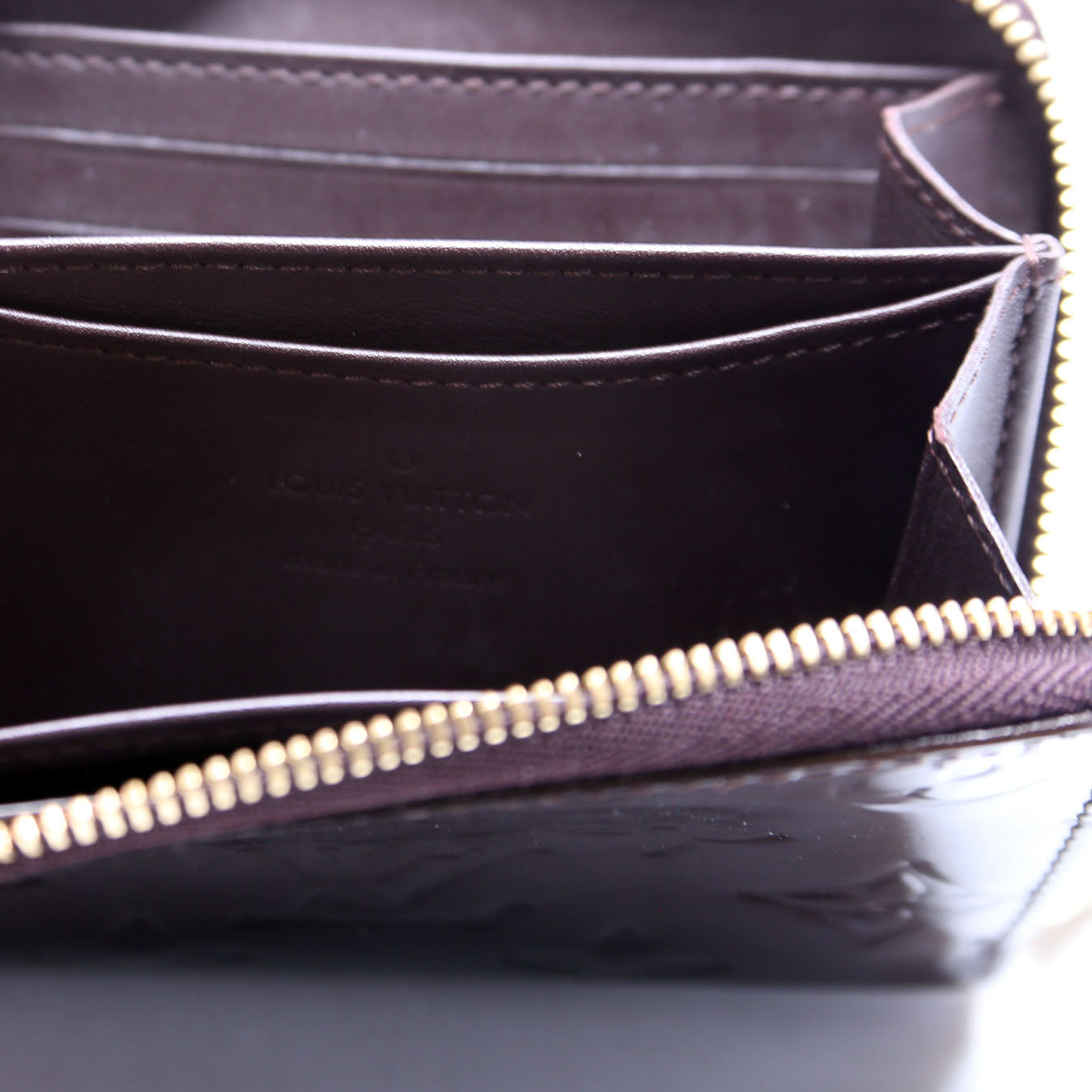 Zippy Coin Purse Vernis Burgundy