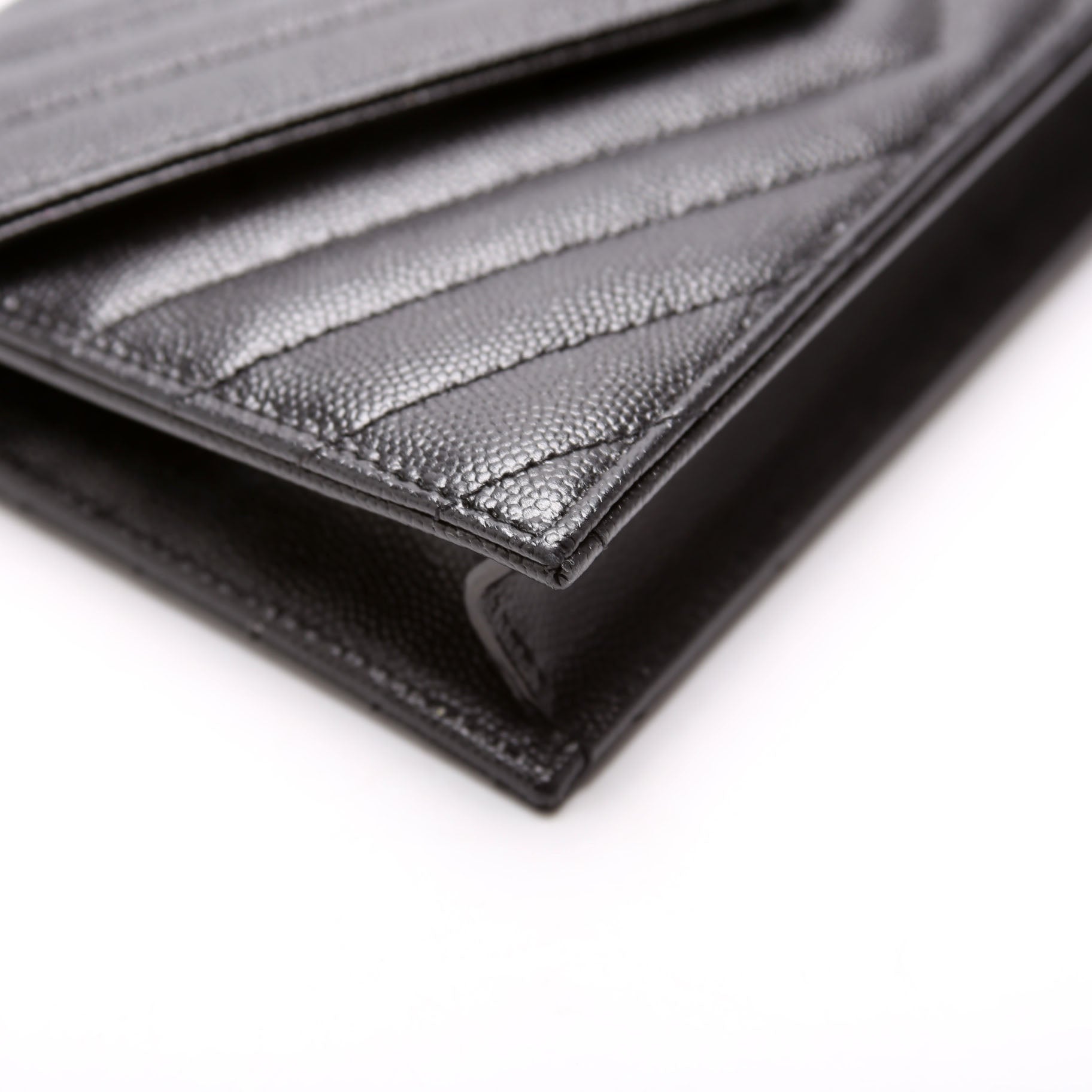 Envelope Chain Wallet Black