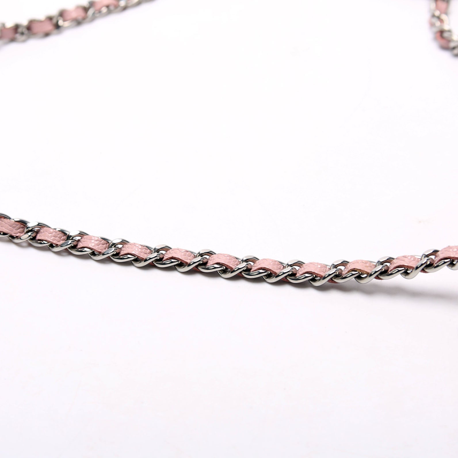 WOC Classic Quilted Caviar RFID Pink