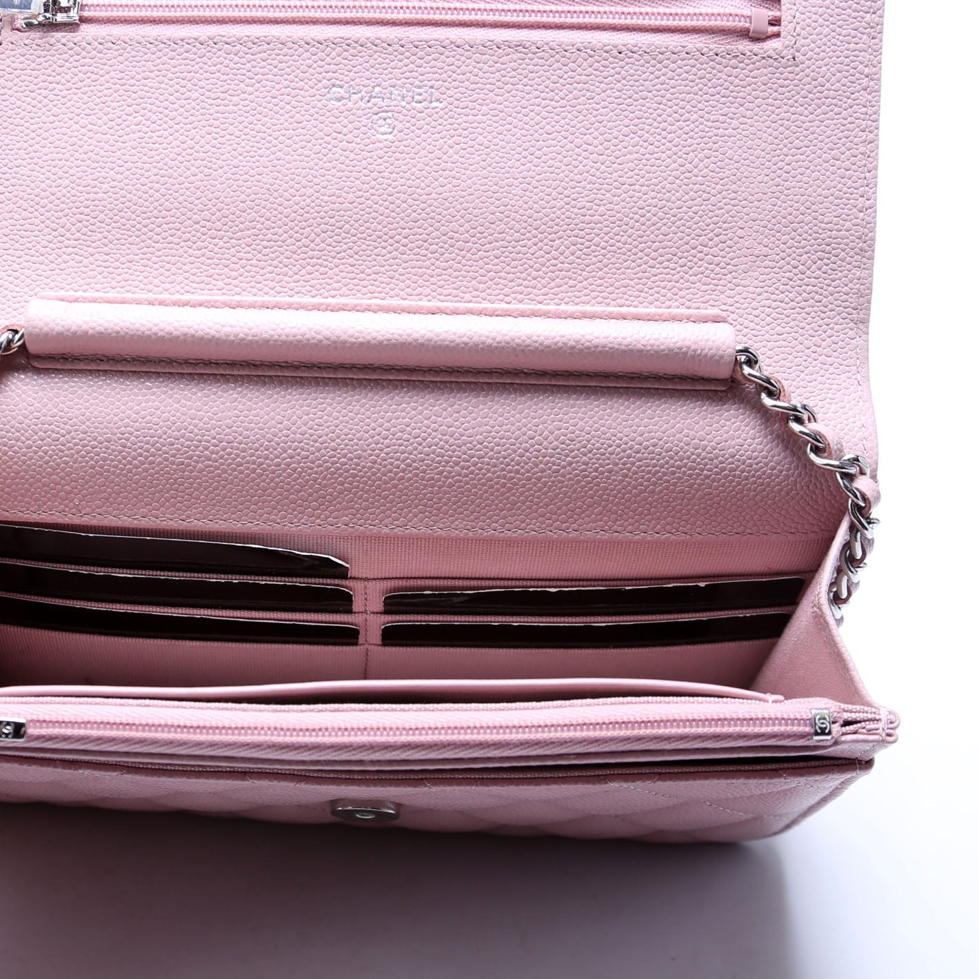 WOC Classic Quilted Caviar RFID Pink