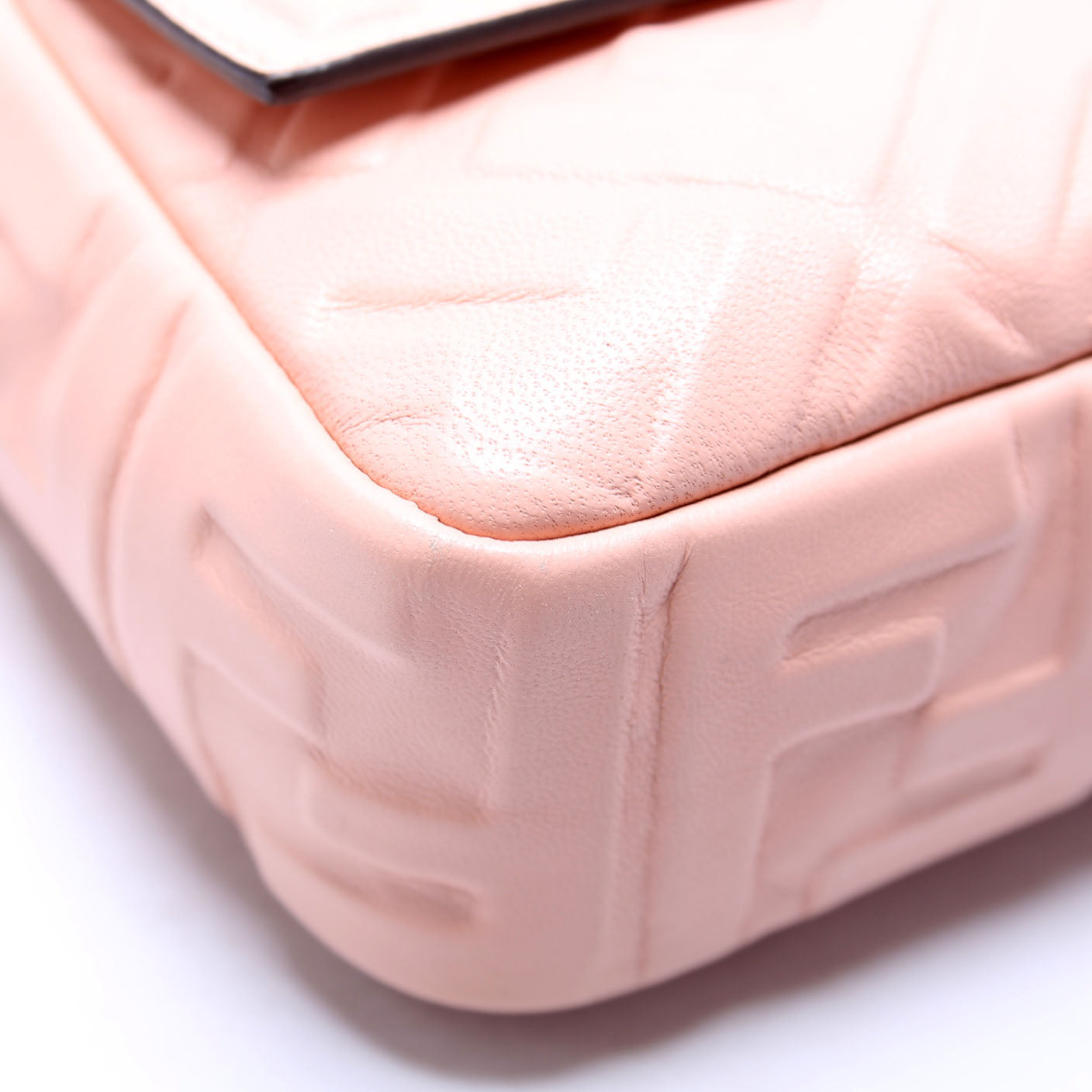 Fendi Baguette FF Embossed Nappa Pink