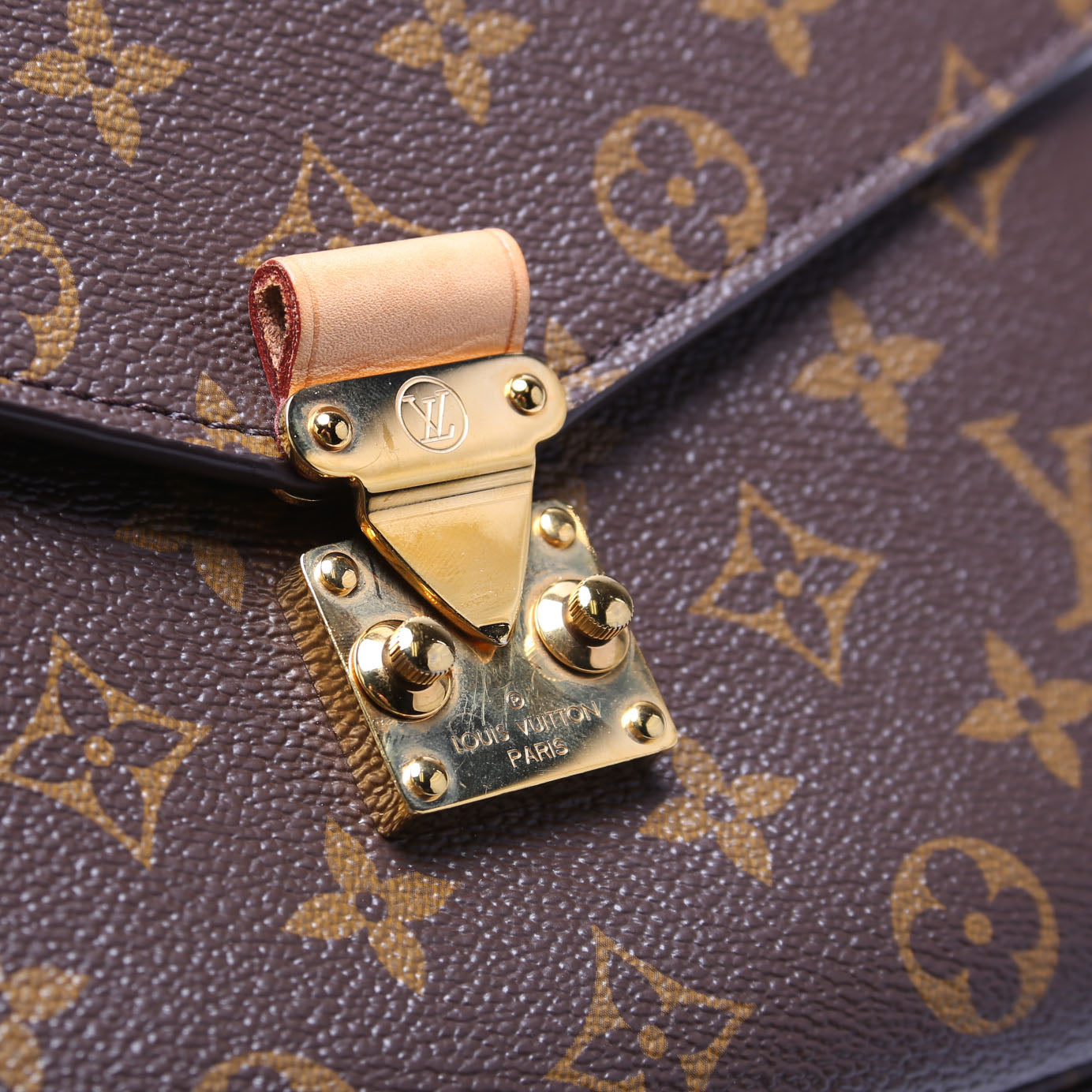 Pochette Metis Monogram