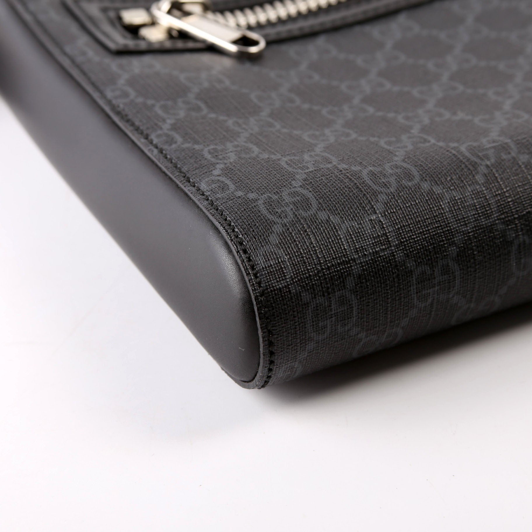 523599 Supreme Messenger Bag