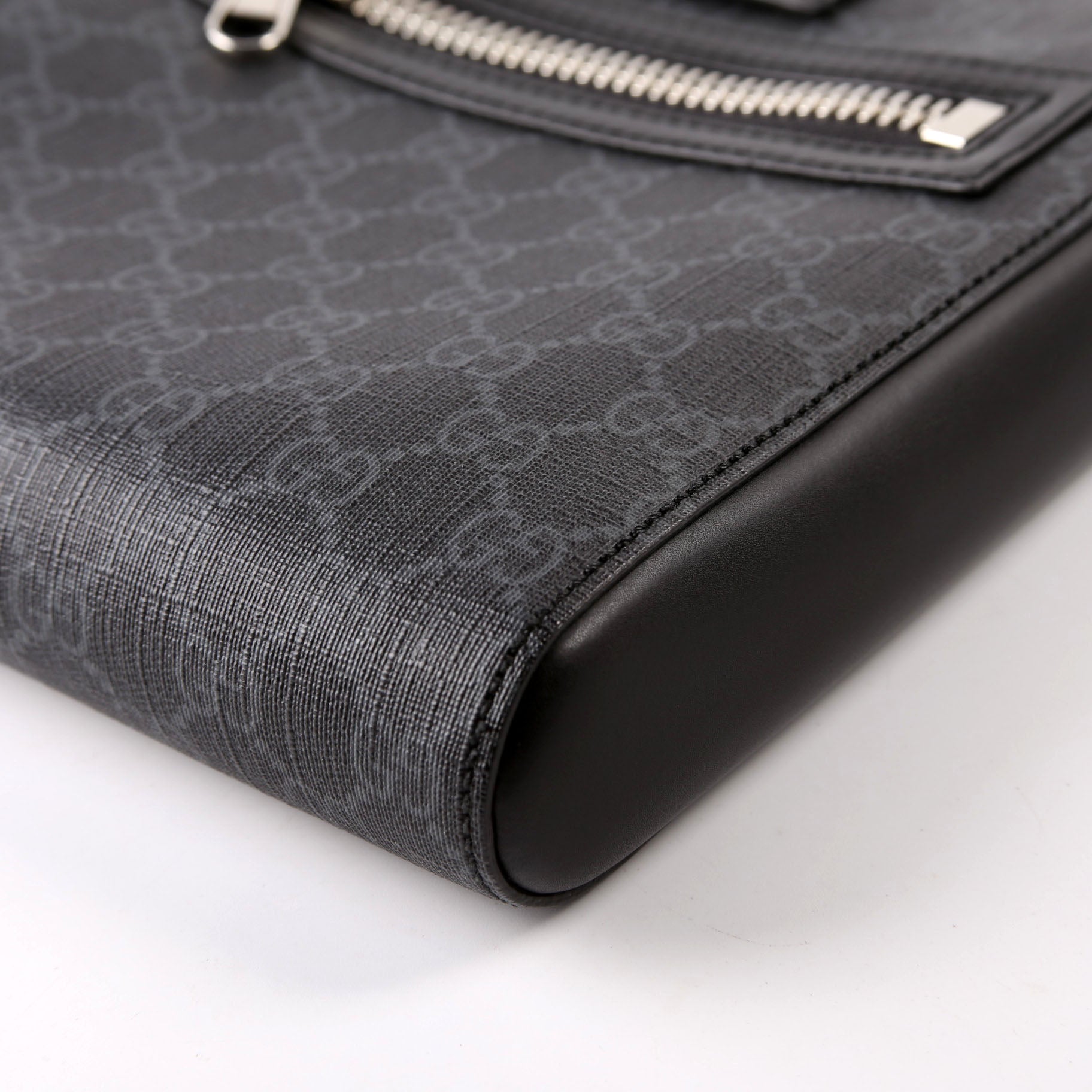 523599 Supreme Messenger Bag