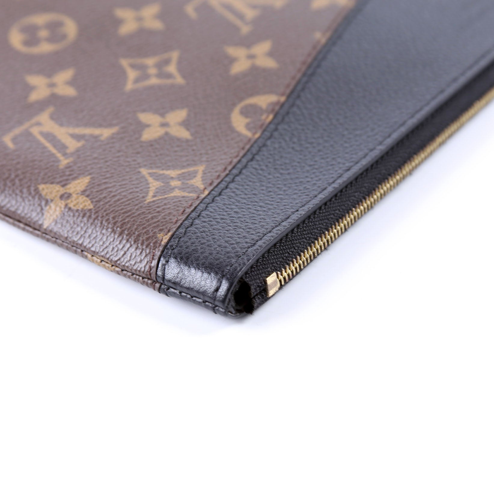 Daily Pouch Monogram Black