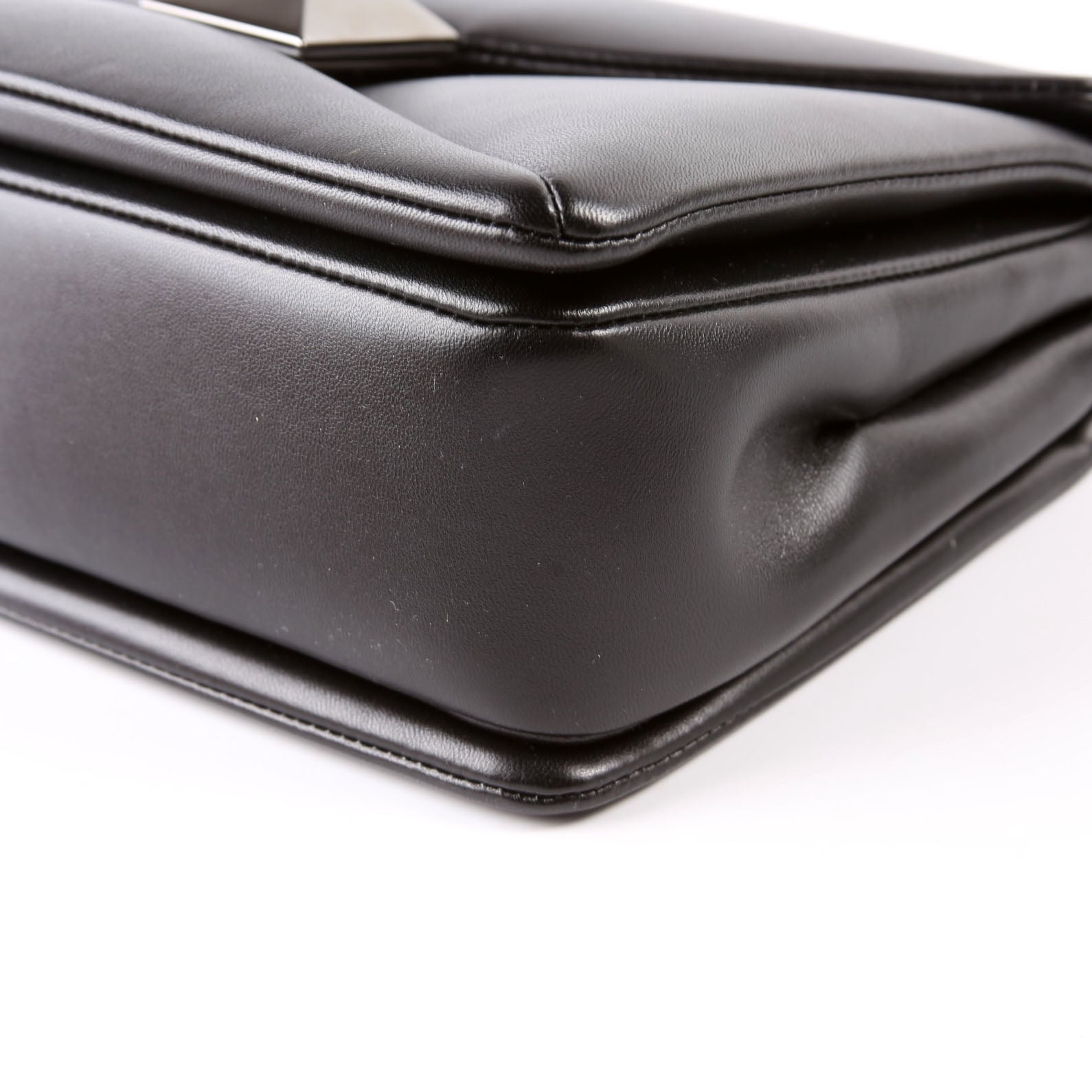 One Stud Nappa Leather Chain Shoulder Bag Black