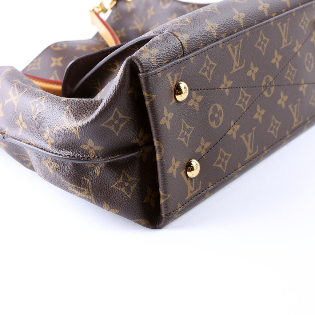 Metis Shoulder Monogram