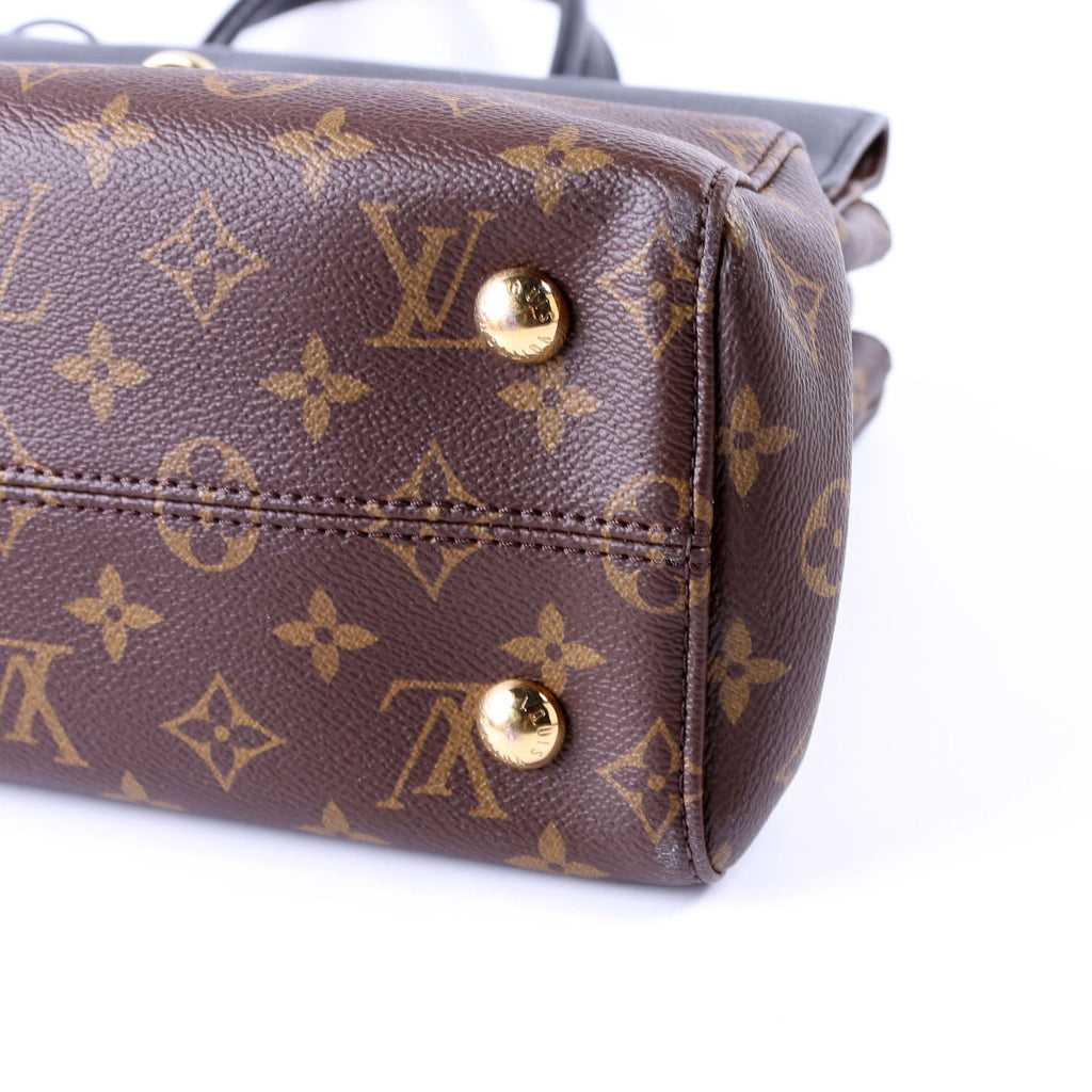 Venus Monogram Black