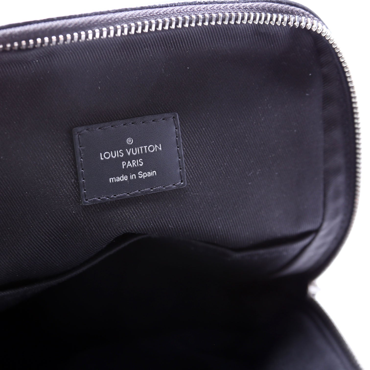 Avenue Sling Bag Graphite