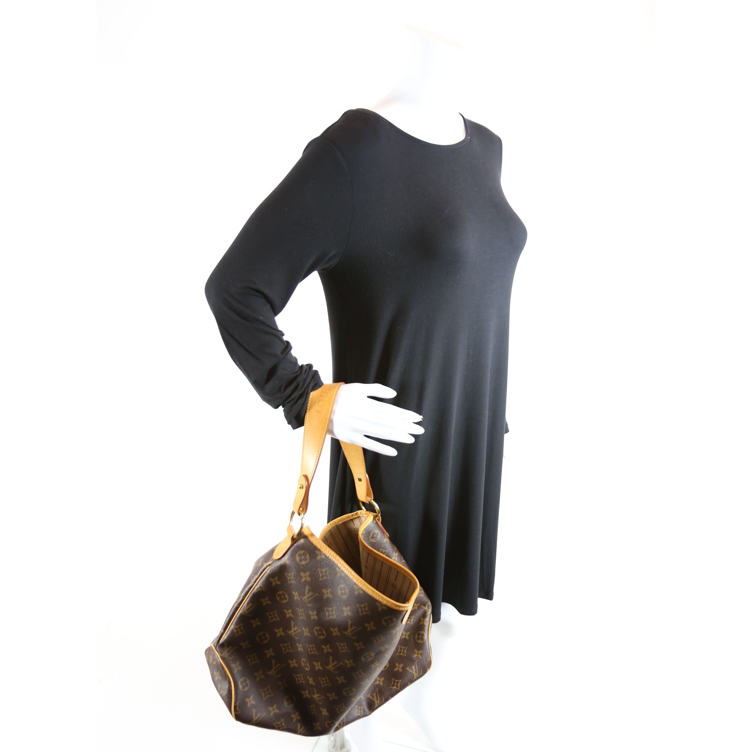 Delightful MM Monogram