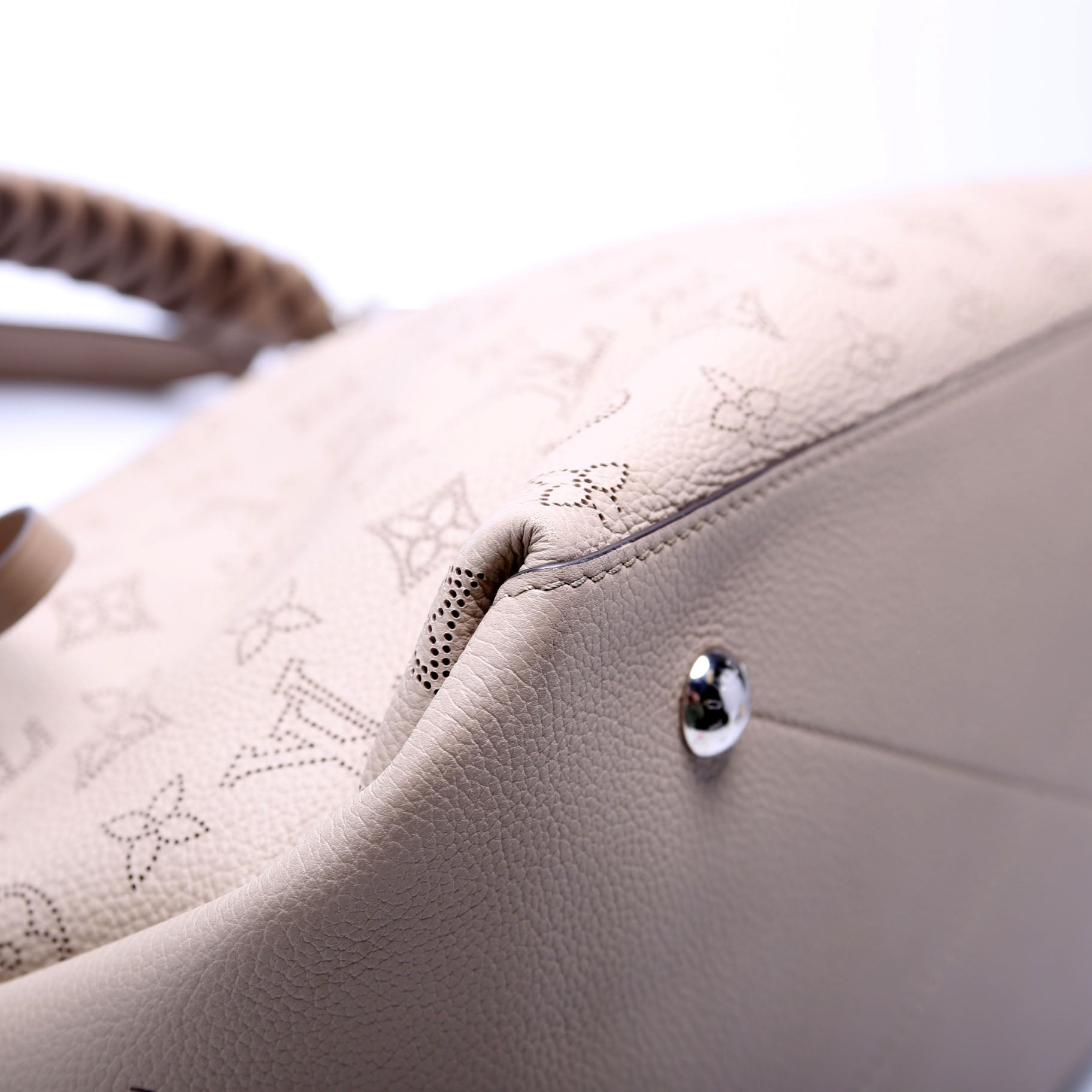 Beaubourg Hobo MM Mahina Nude