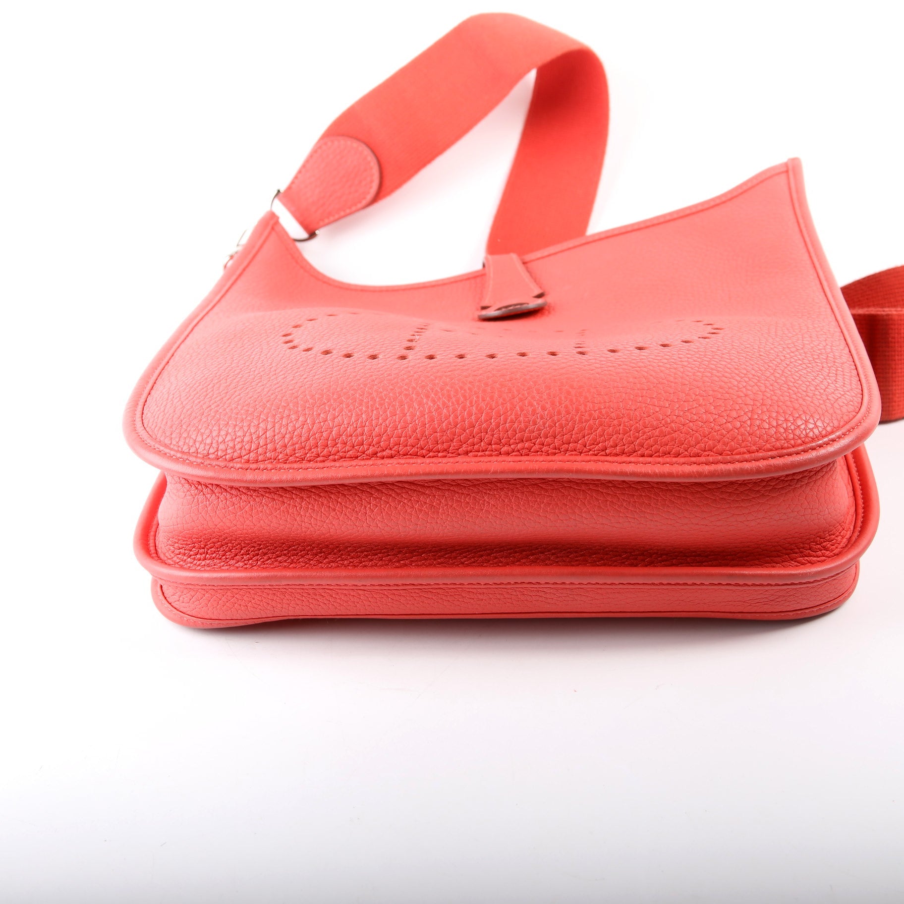 Evelynne III PM Red