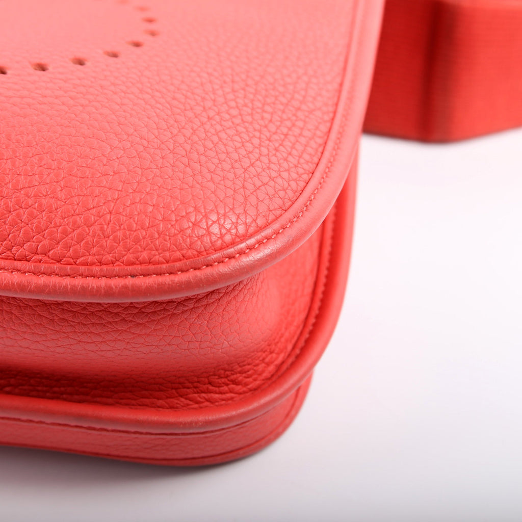 Evelynne III PM Red