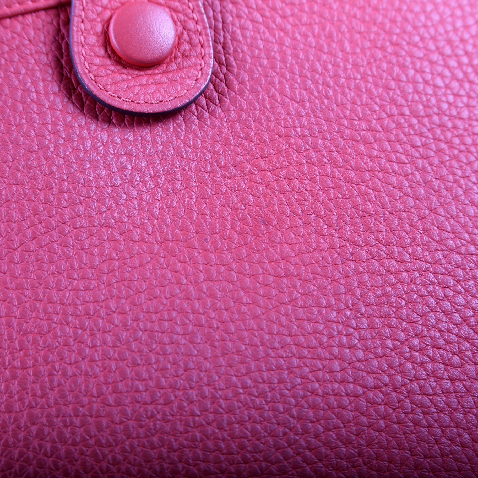 Evelynne III PM Red