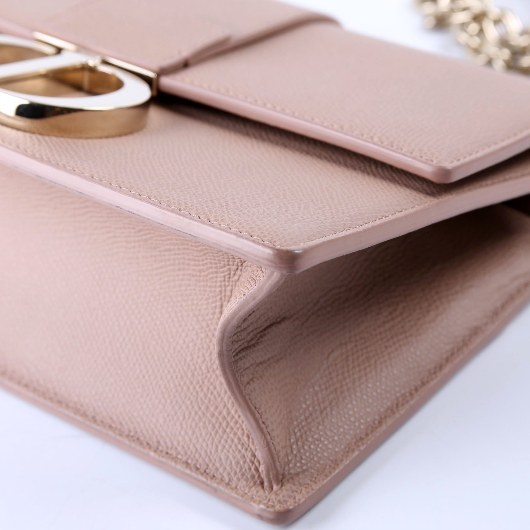 30 Montaigne Chain Bag Nude