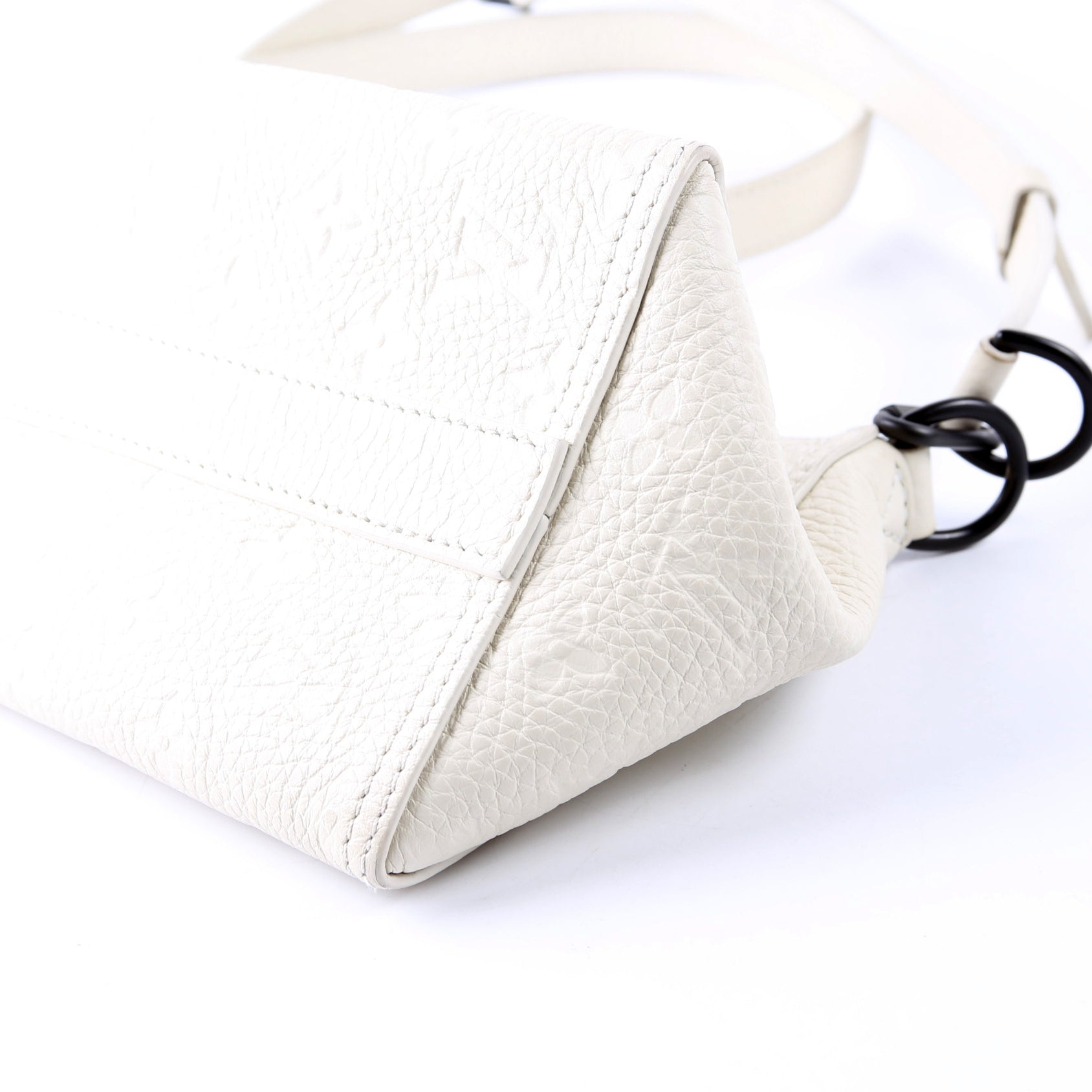Triangle Crossbody Empreinte Cream