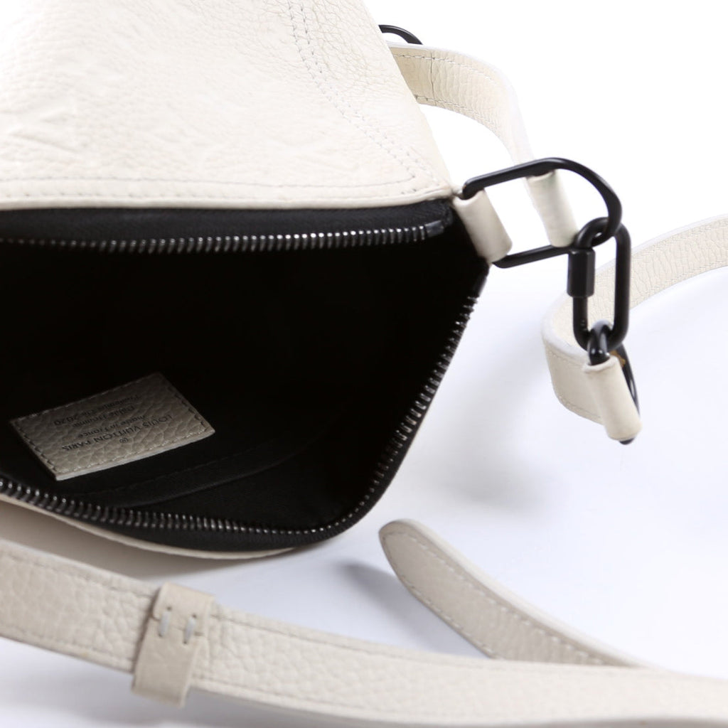 Triangle Crossbody Empreinte Cream