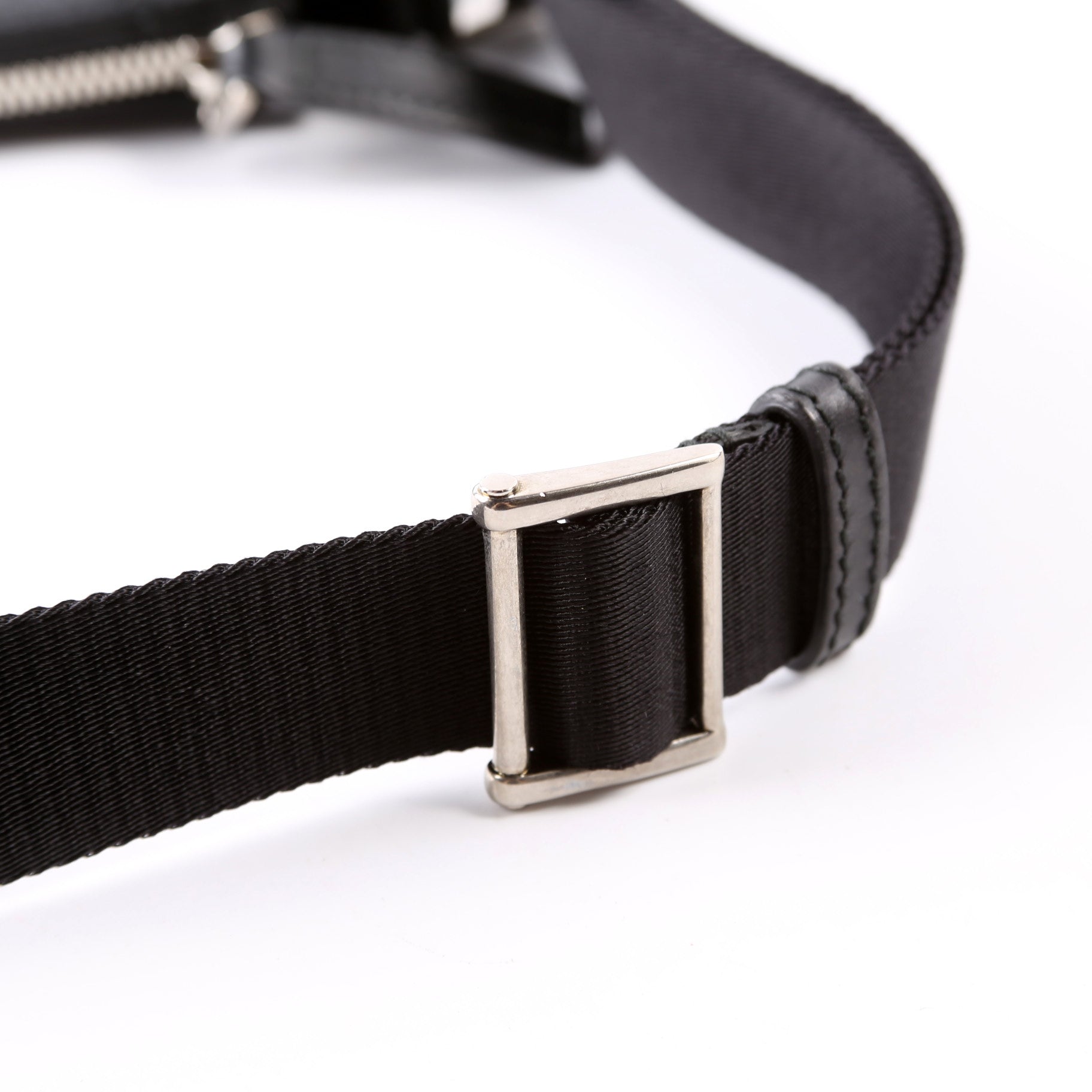 471454 GG Supreme Web Messenger Black
