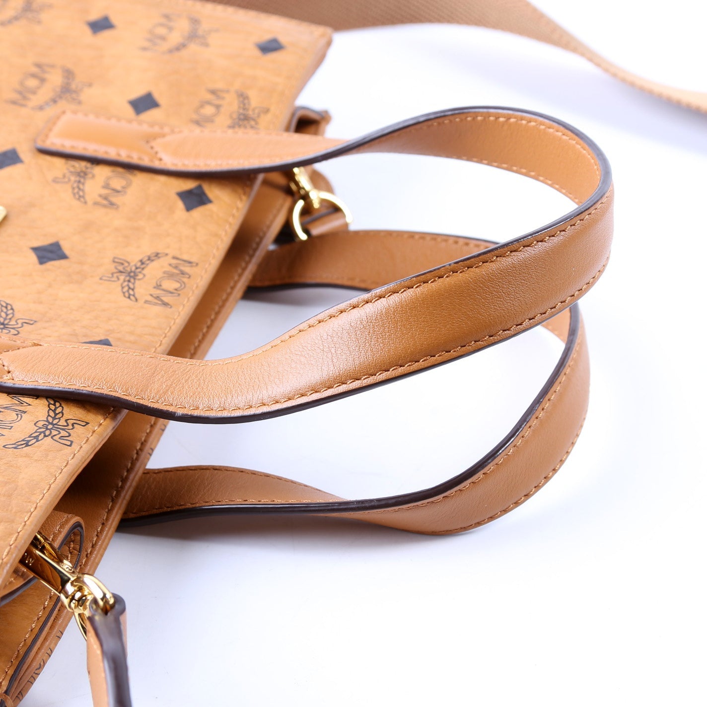 Visetos Aren Small Crossbody Cognac