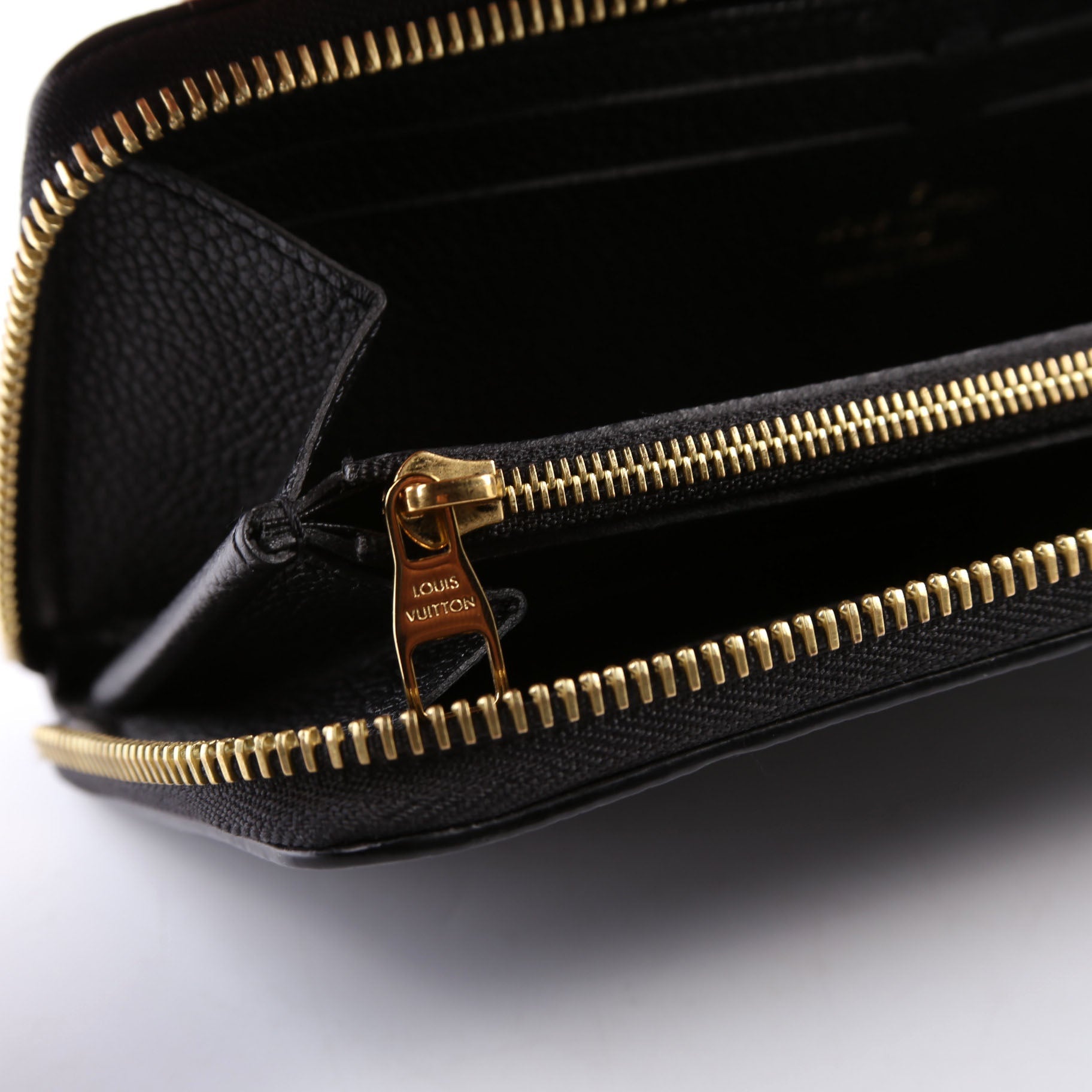 Clemence Wallet Empreinte Black