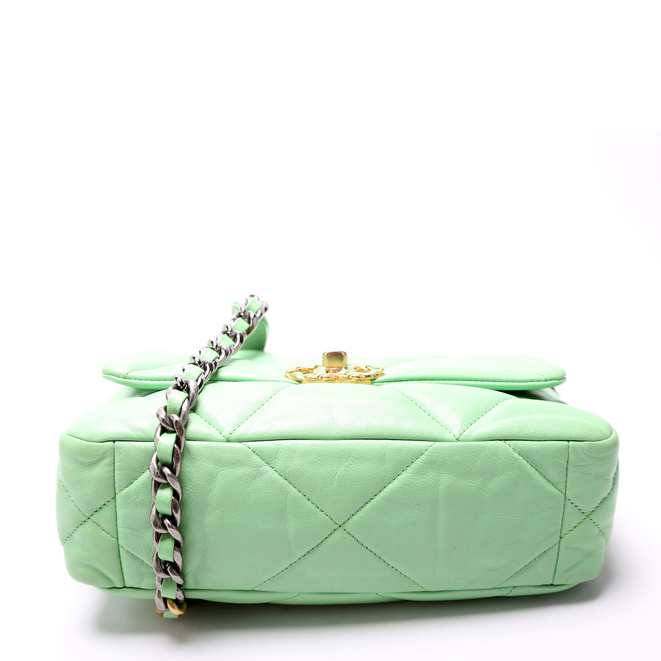 19 Medium Flap Quilted Goatskin 30M Green