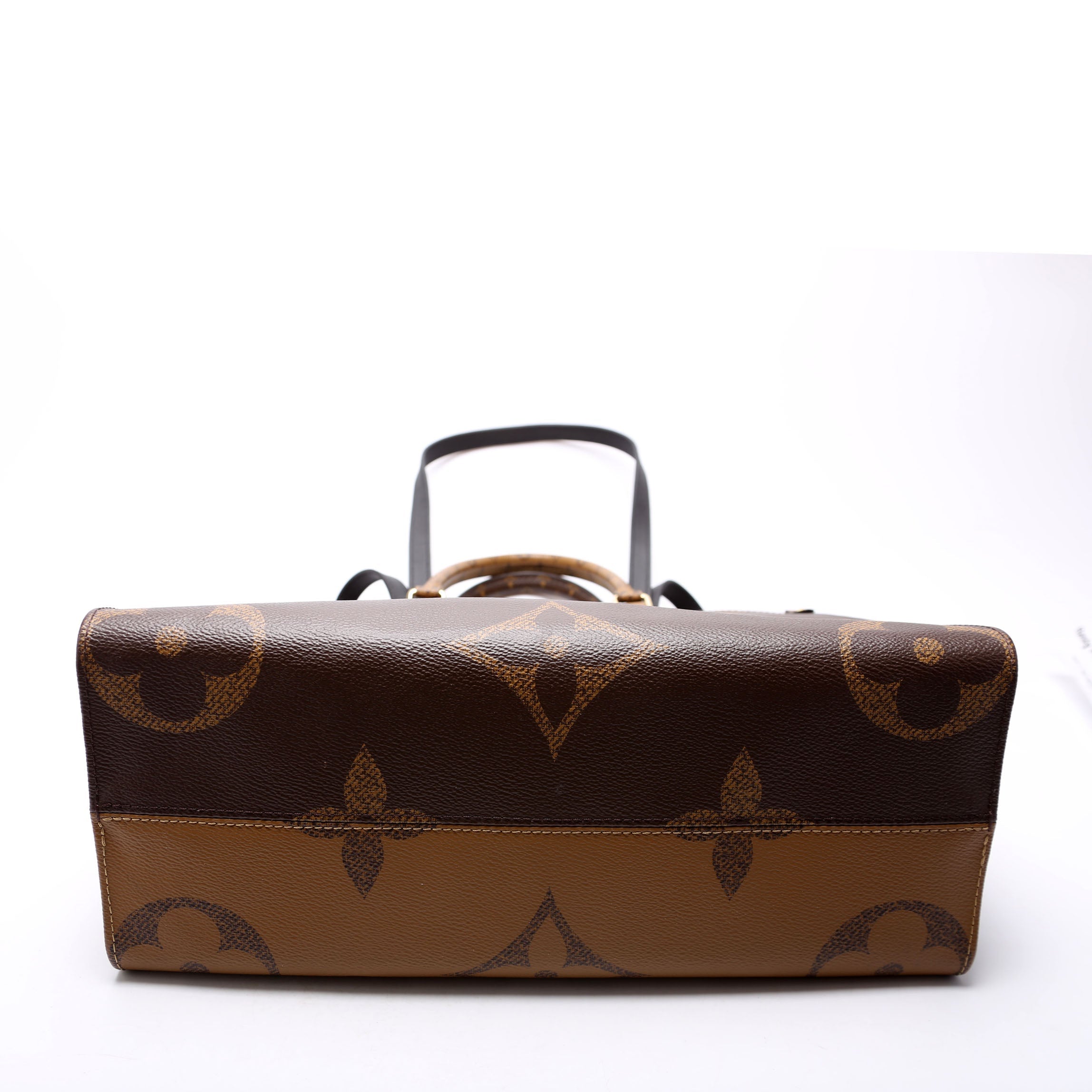 ONTHEGO MM Reverse Monogram