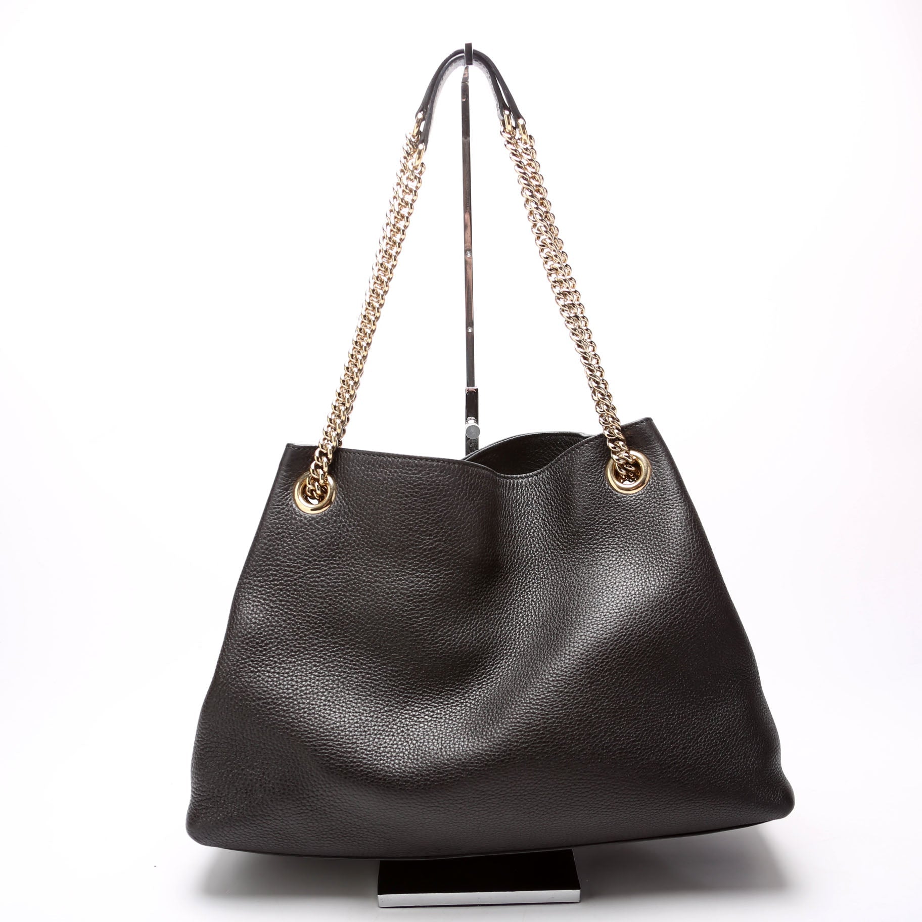 308982 Soho Leather Shoulder Medium Black