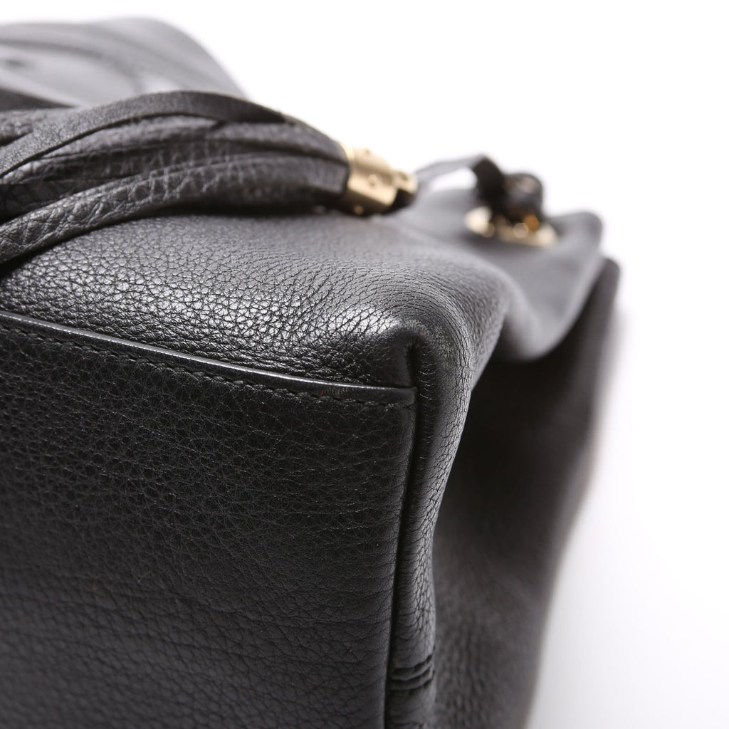 308982 Soho Leather Shoulder Medium Black